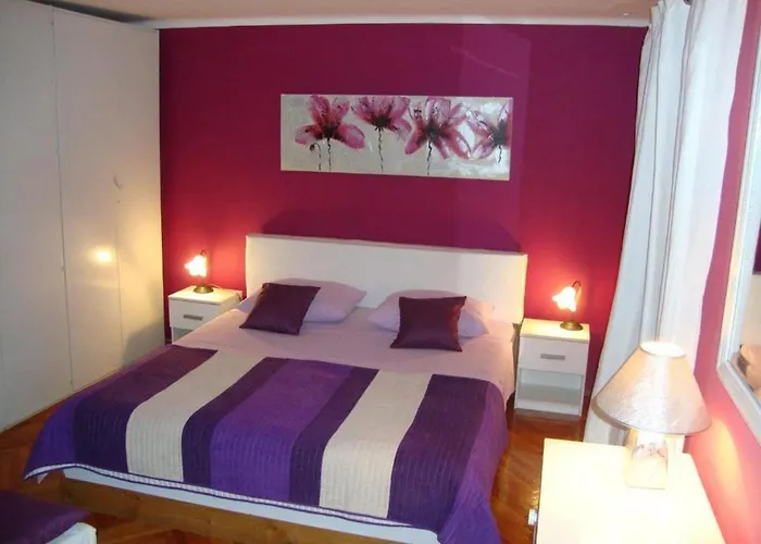 Mare - One Bedroom With Balcony And Sea View Apartment