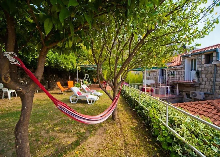 Mare - One Bedroom With Balcony And Sea View Apartment Mlini